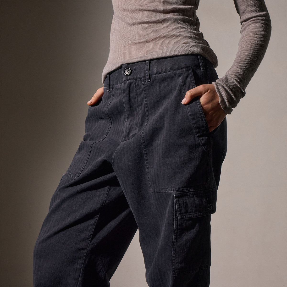 Herringbone Utility Pant in Blue Noir Pigment | James Perse Los Angeles