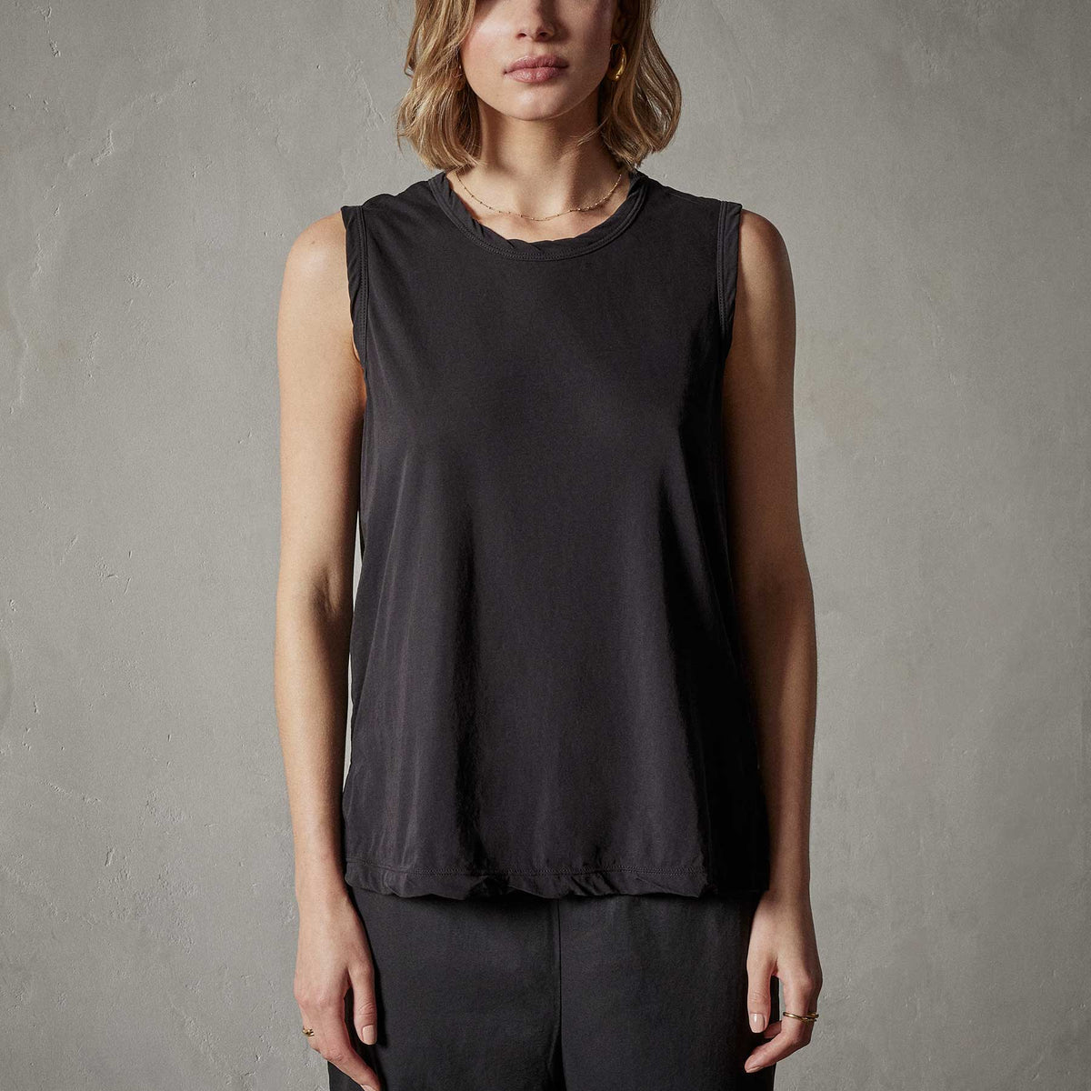 Cove Tank in Black | James Perse Los Angeles