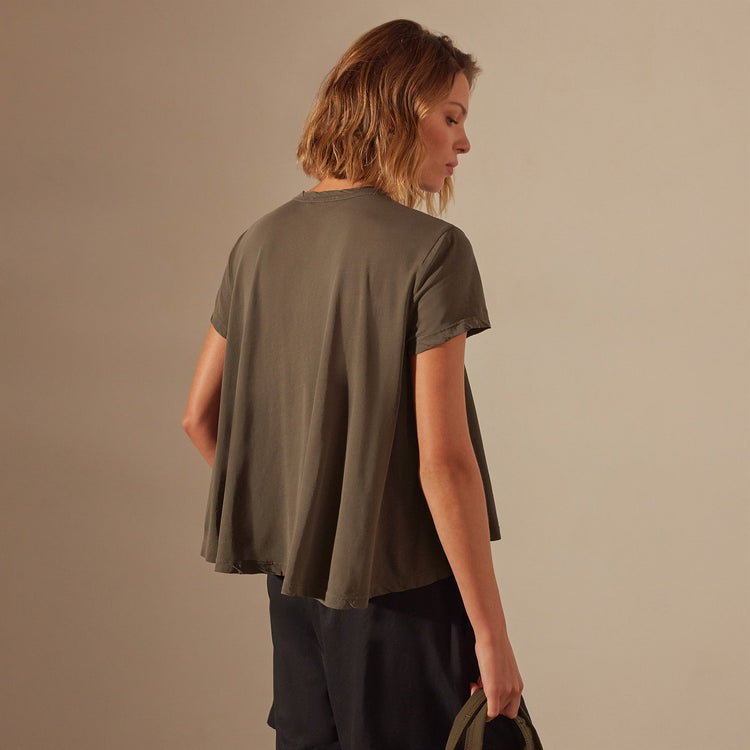 High Gauge A Line Tee in Palm | James Perse Los Angeles