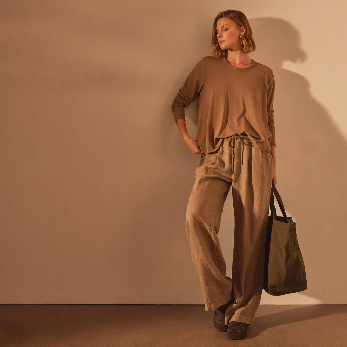 High Gauge Fresca Long Sleeve Baby Doll Tee in Cashew | James Perse Los Angeles