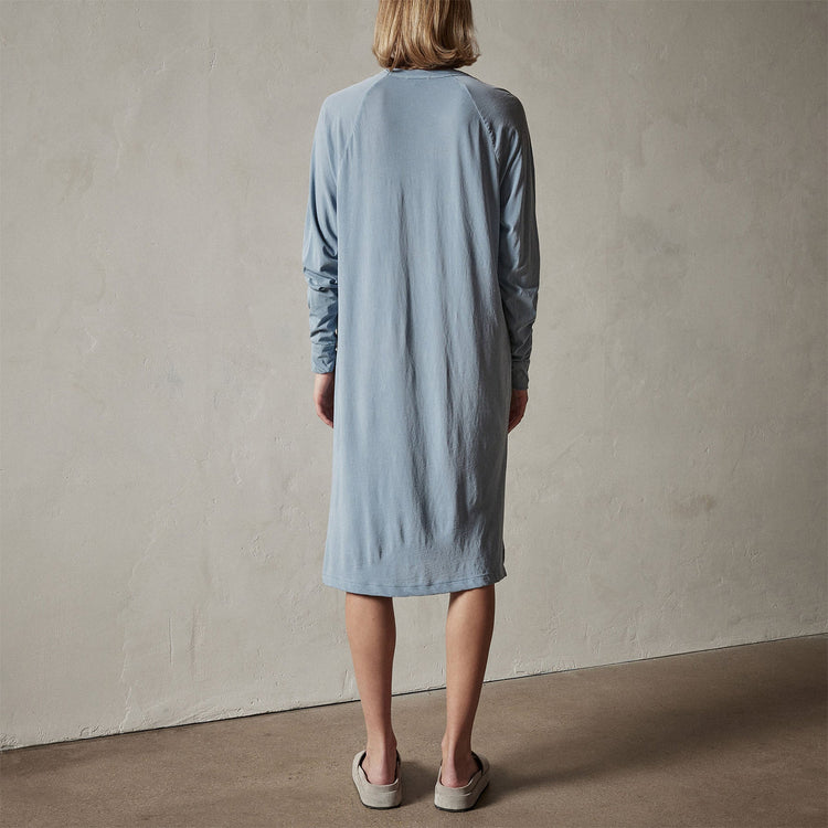 Relaxed Raglan Dress in Bluestone Pigment | James Perse Los Angeles