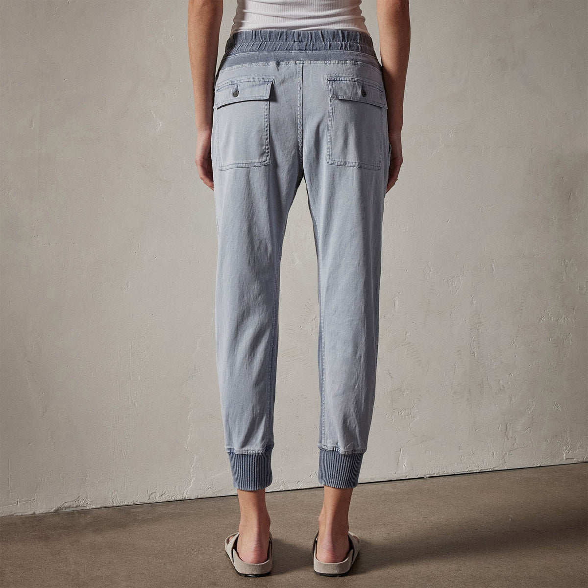 Mixed Media Pant in Aura Pigment | James Perse Los Angeles 