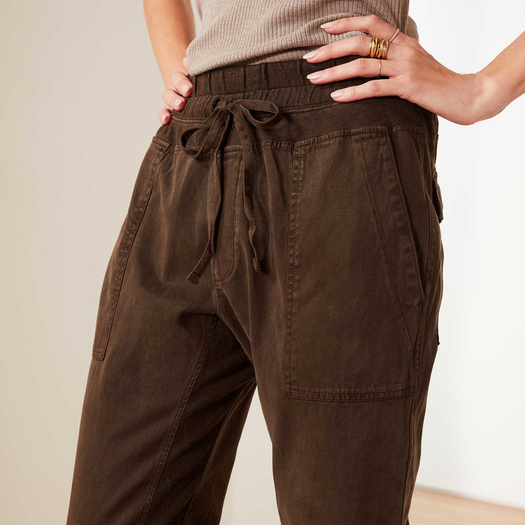 Mixed Media Pant In Black Olive Pigment | James Perse Los Angeles