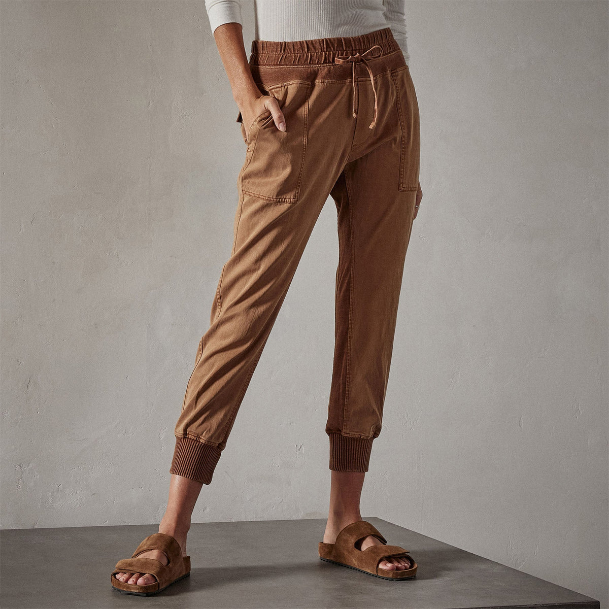 Mixed Media Pant in Copper Pigment | James Perse Los Angeles