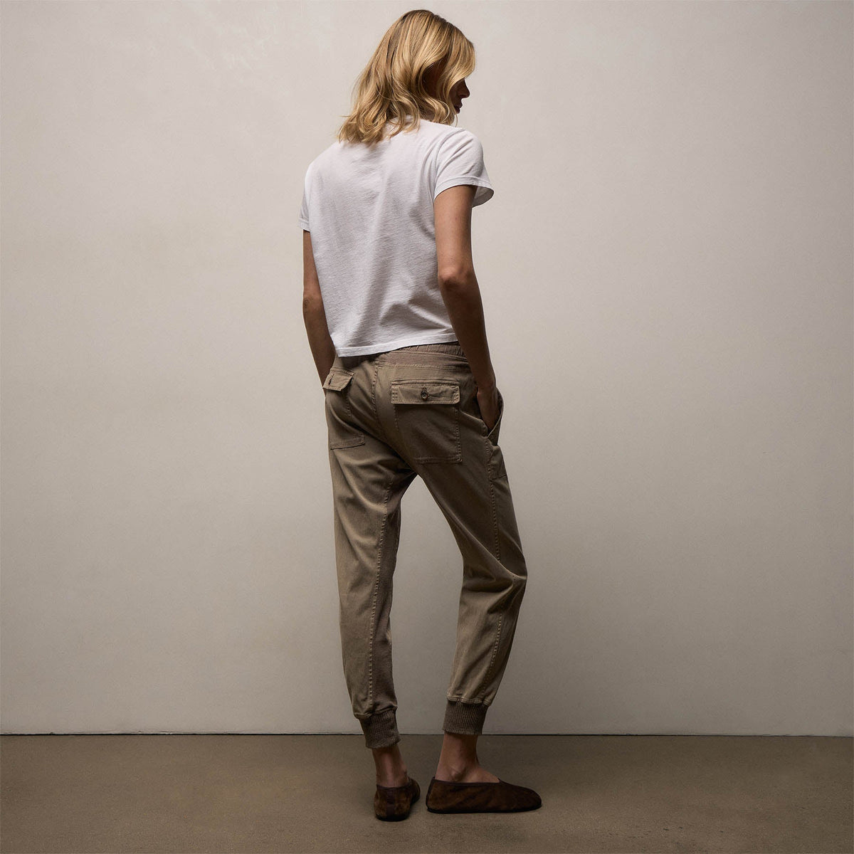 Mixed Media Pant in Coyote | James Perse Los Angeles
