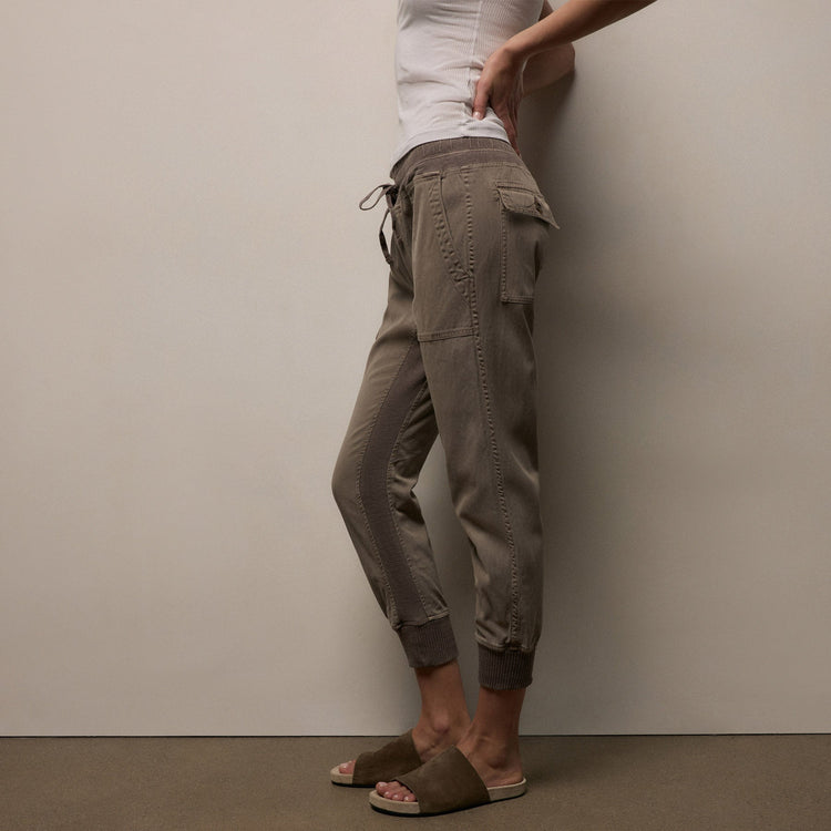 Mixed Media Pant in Coyote | James Perse Los Angeles