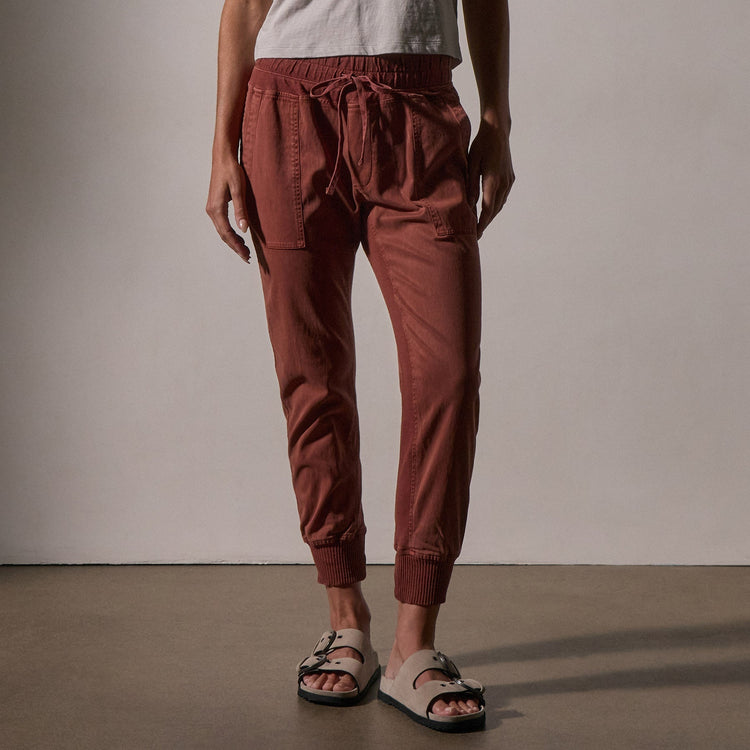 Mixed Media Pant in Goji Pigment | James Perse Los Angeles