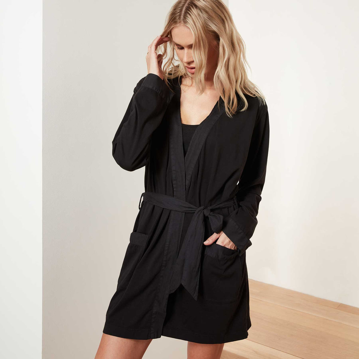 Jersey Robe - Black | James Perse Los Angeles