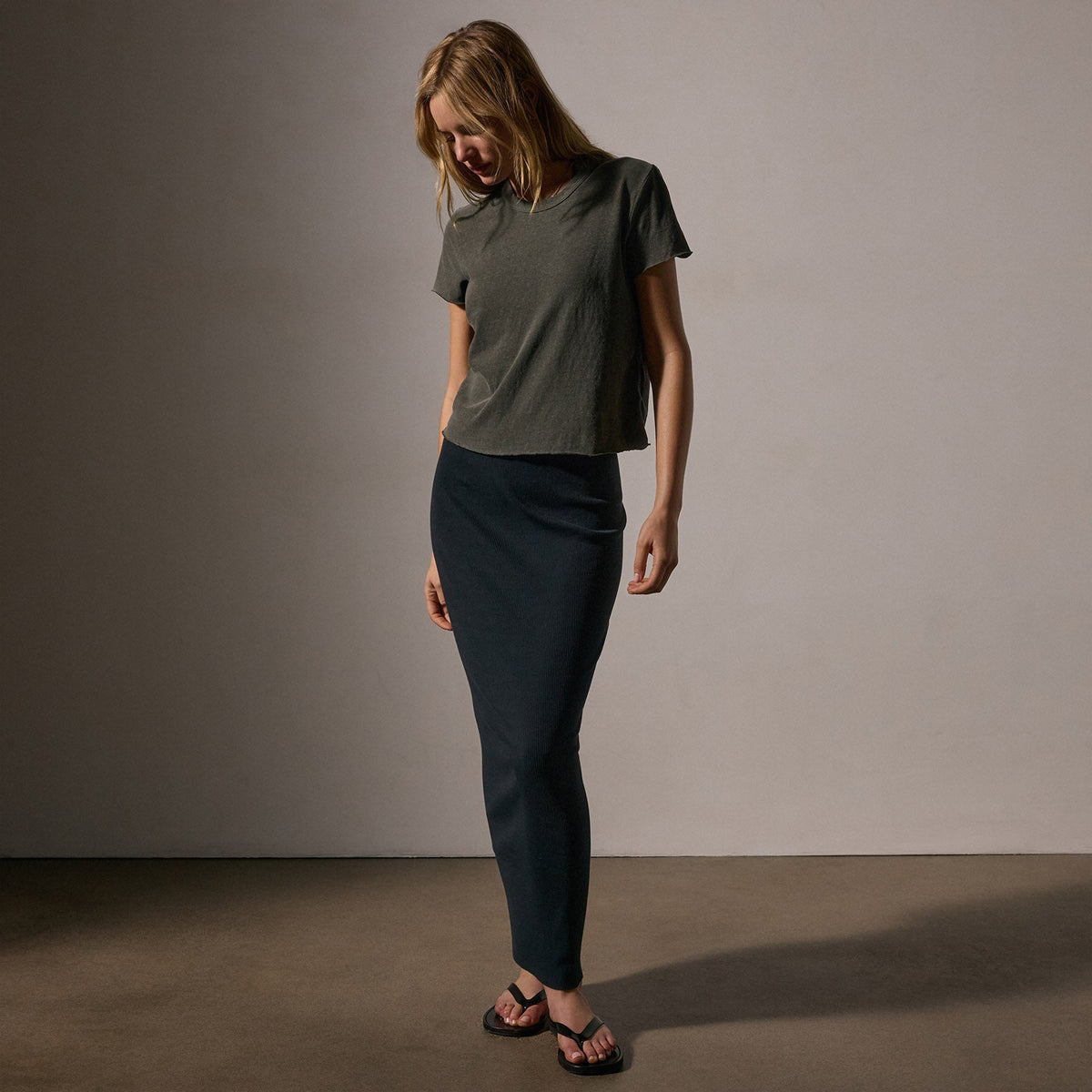 Slub Jersey Shrunken Tee in Granite Pigment | James Perse Los Angeles