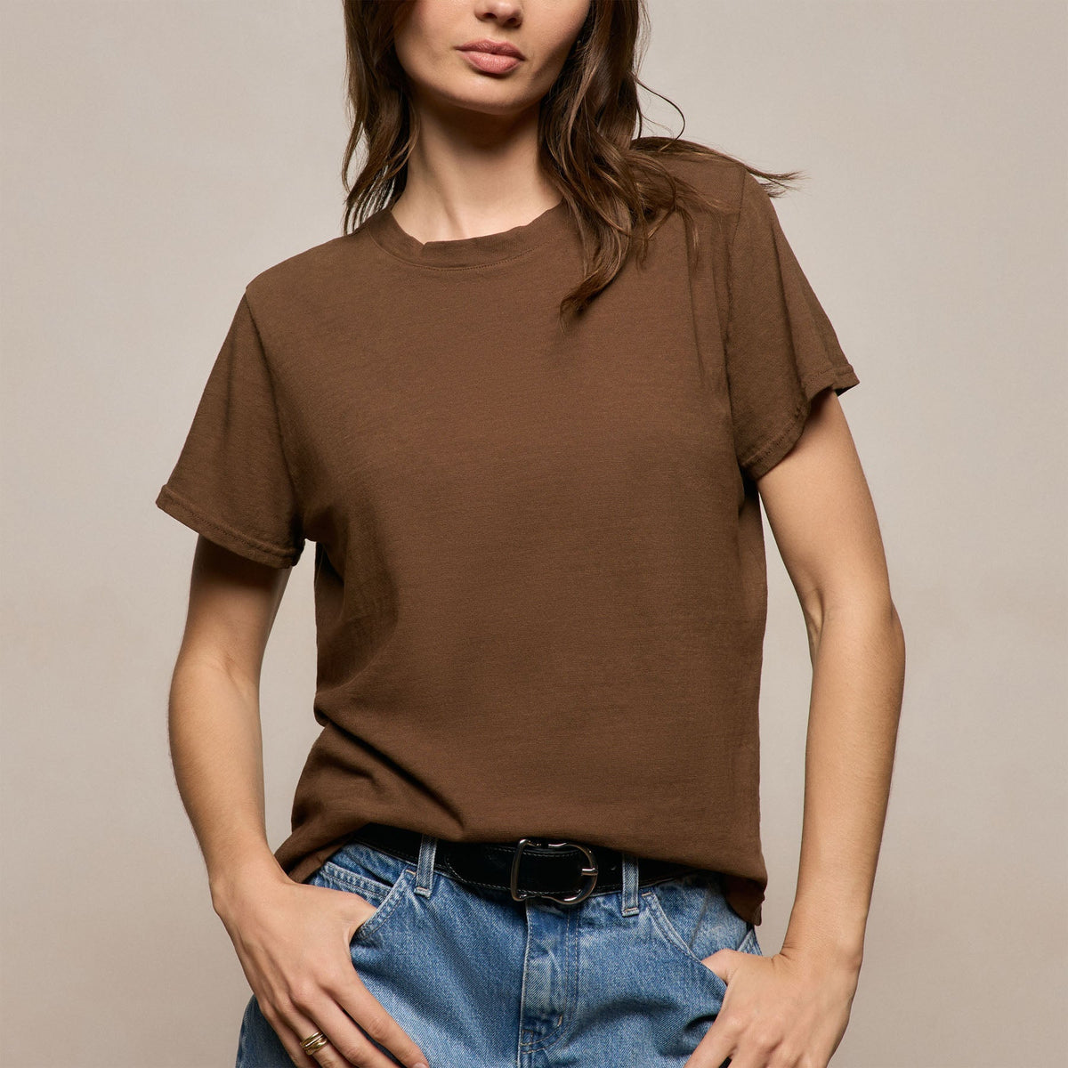 Slub Jersey Classic Tee in Cocoa | James Perse Los Angeles