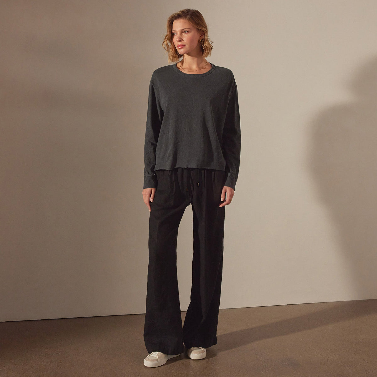 Long Sleeve Boxy Slub Top in Magma Pigment | James Perse Los Angeles