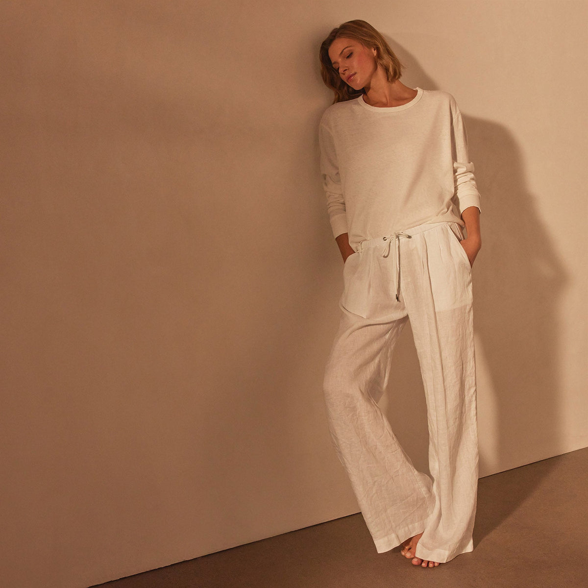 Long Sleeve Boxy Slub Top in White | James Perse Los Angeles