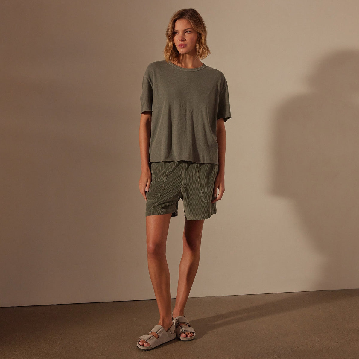Natural Slub Boxy Short Sleeve Tee in Palm Pigment | James Perse Los Angeles