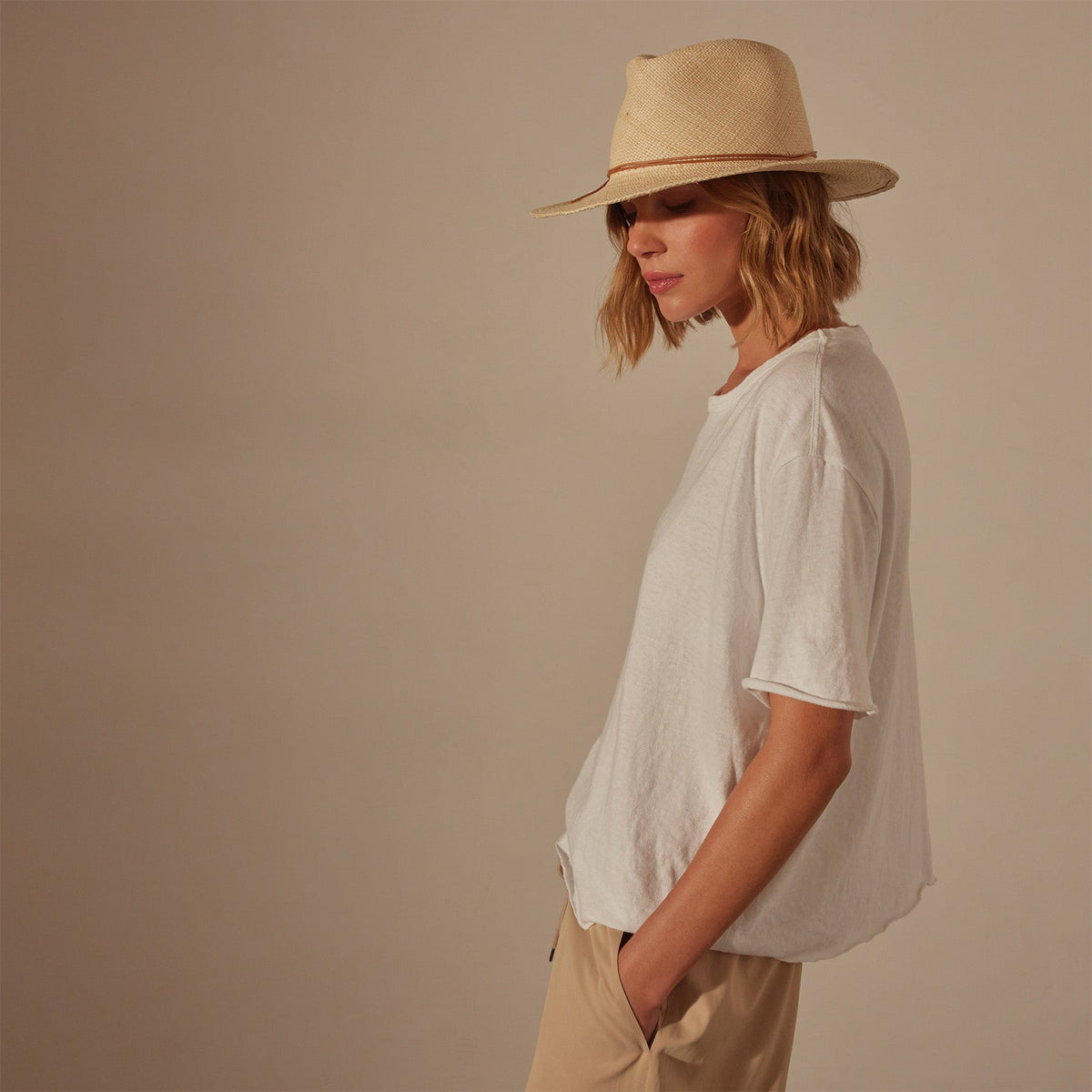 Natural Slub Boxy Short Sleeve Tee in White | James Perse Los Angeles