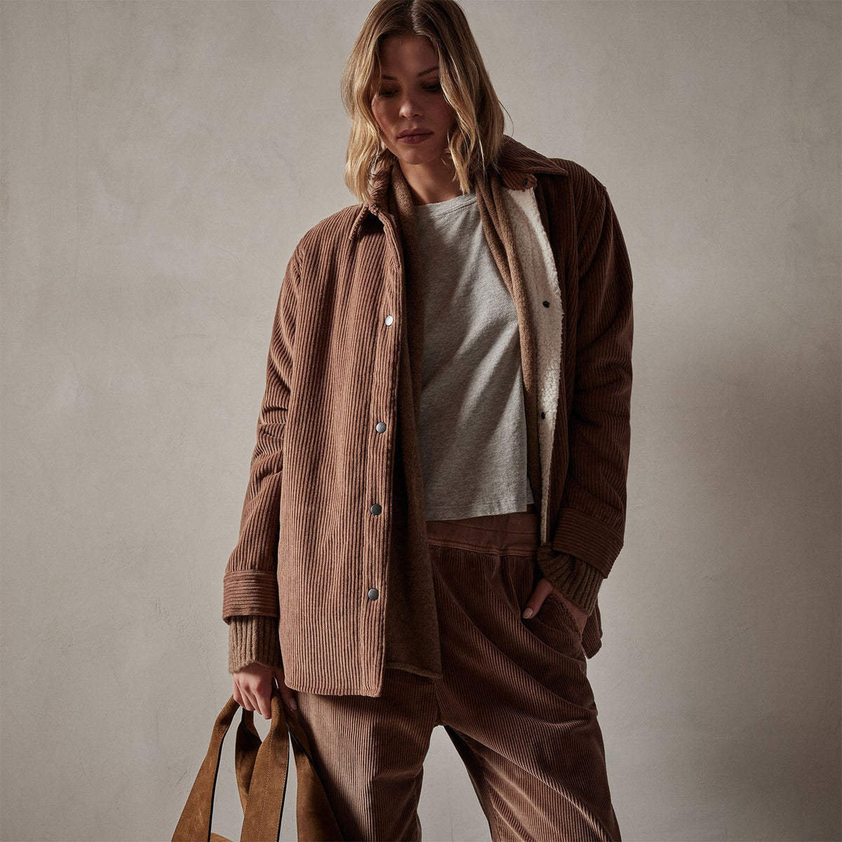 Sherpa Lined Oversized Corduroy Jacket in Chestnut | James Perse Los Angeles