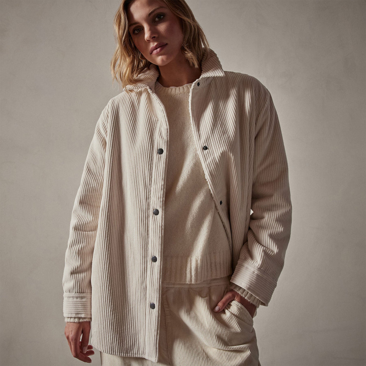 Sherpa Lined Oversized Corduroy Jacket in Canvas | James Perse Los Angeles