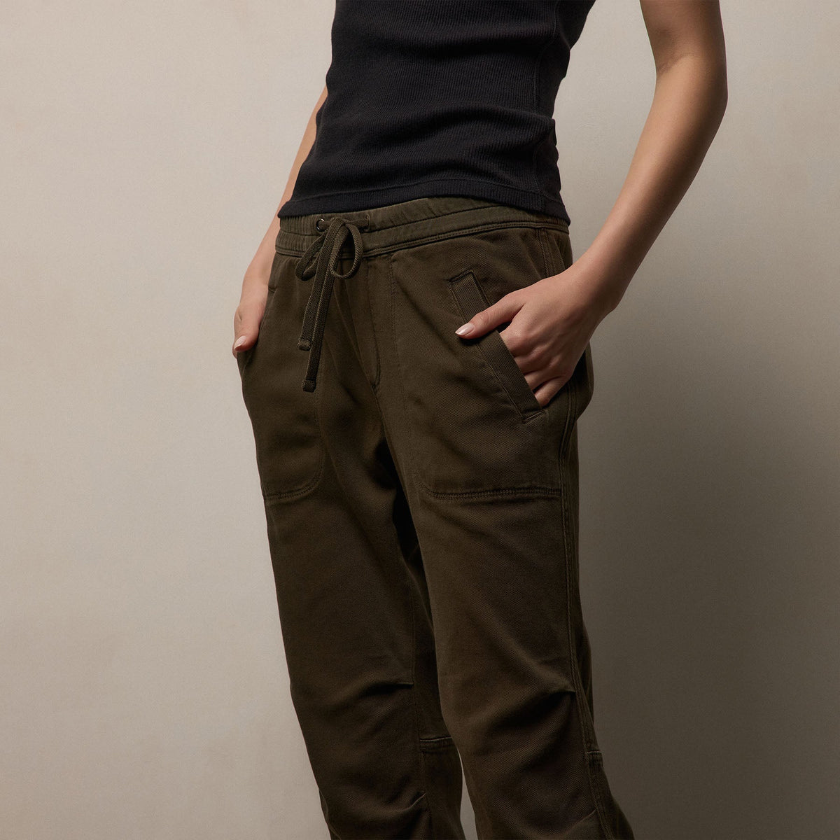 Soft Drape Pant in Smoky Green Pigment | James Perse Los Angeles