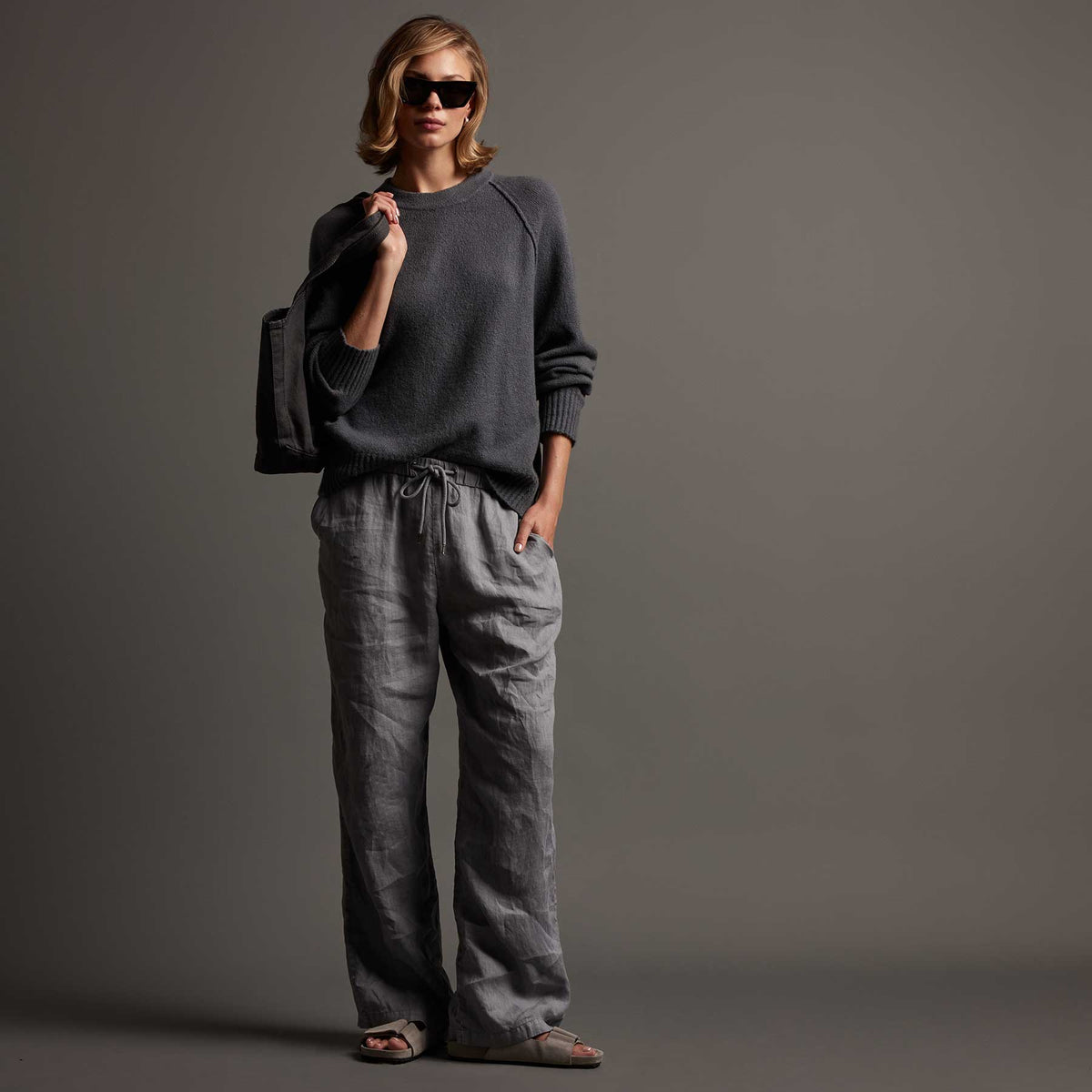 Lightweight Linen Pant in Breeze Pigment | James Perse Los Angeles
