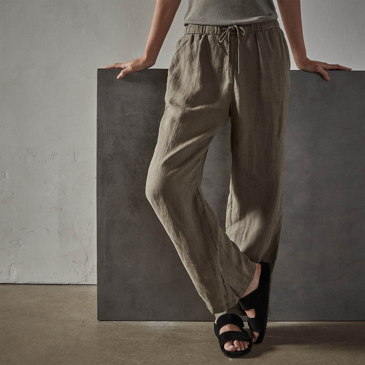 Linen Lounge Pant in Platoon Pigment | James Perse Los Angeles