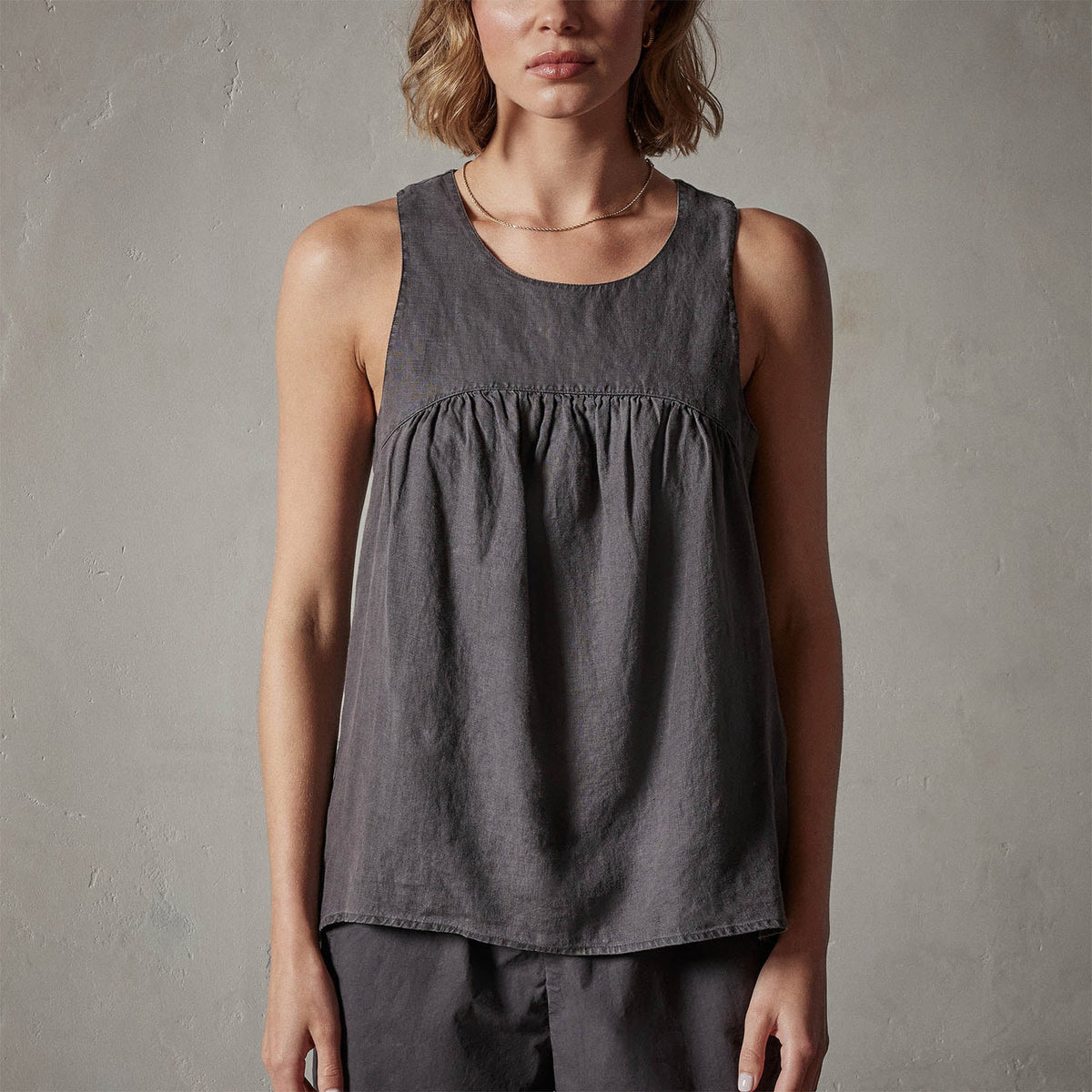 Gathered Linen Top in Magma Pigment | James Perse Los Angeles