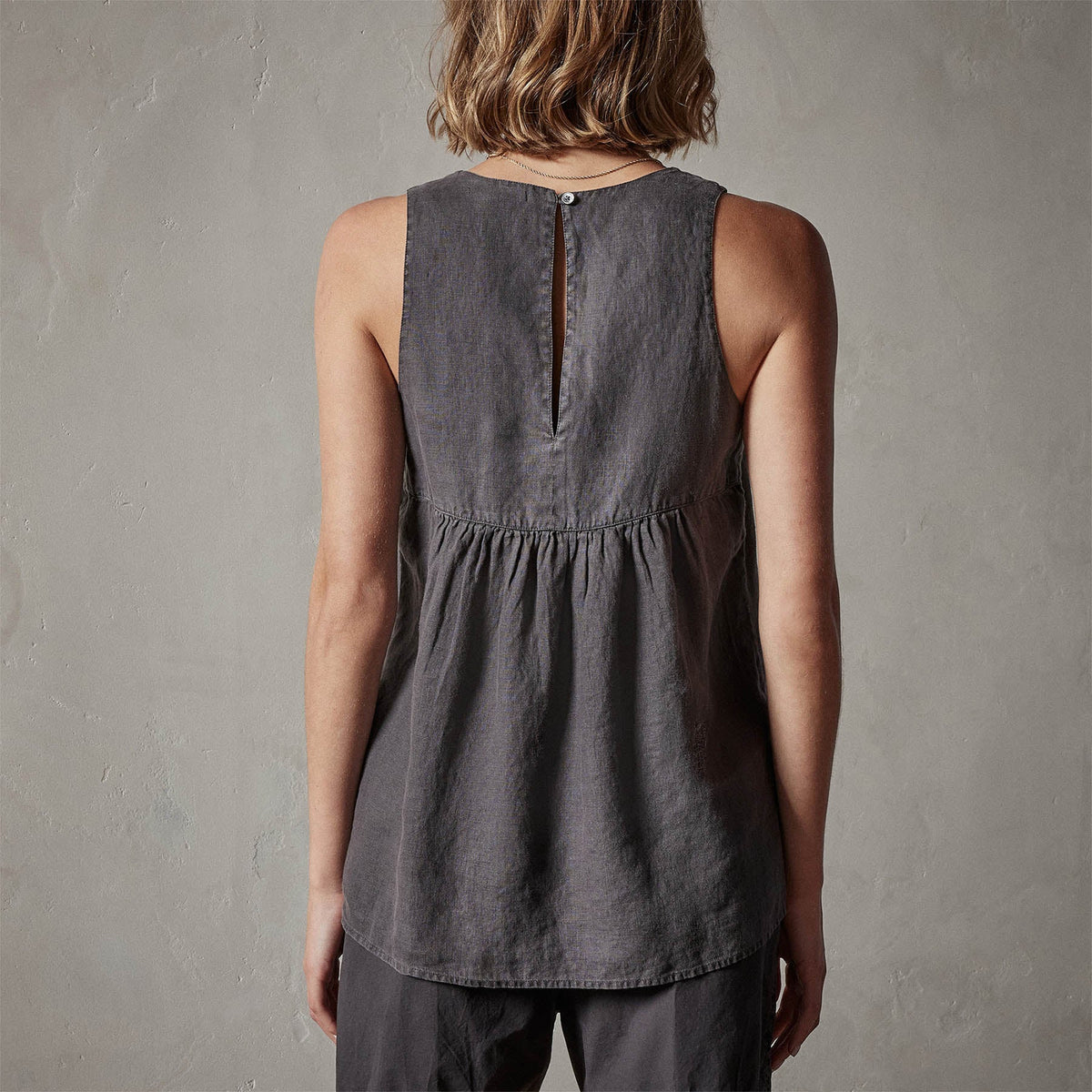 Gathered Linen Top in Magma Pigment | James Perse Los Angeles