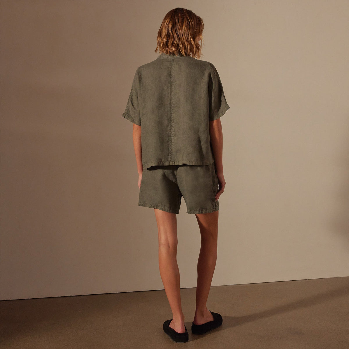 Cotton Linen Twill Boxy Fit Shirt in Palm Pigment | James Perse Los Angeles