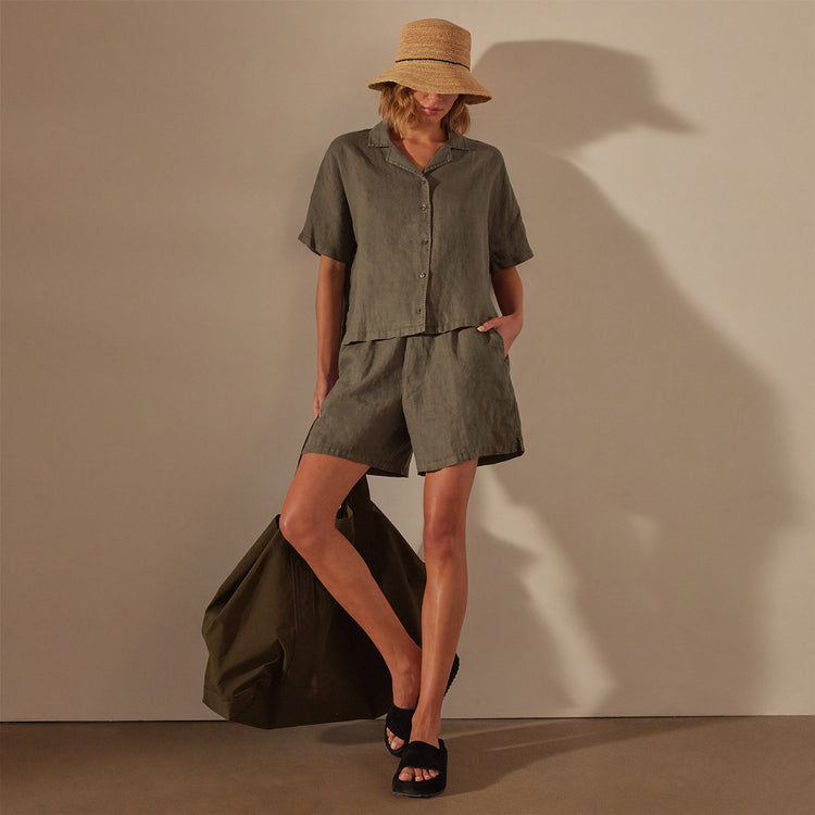 Cotton Linen Twill Boxy Fit Shirt in Palm Pigment | James Perse Los Angeles