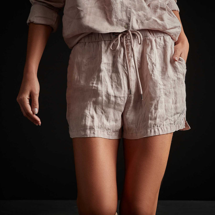 Lightweight Linen Short - Resin Pigment | James Perse Los Angeles