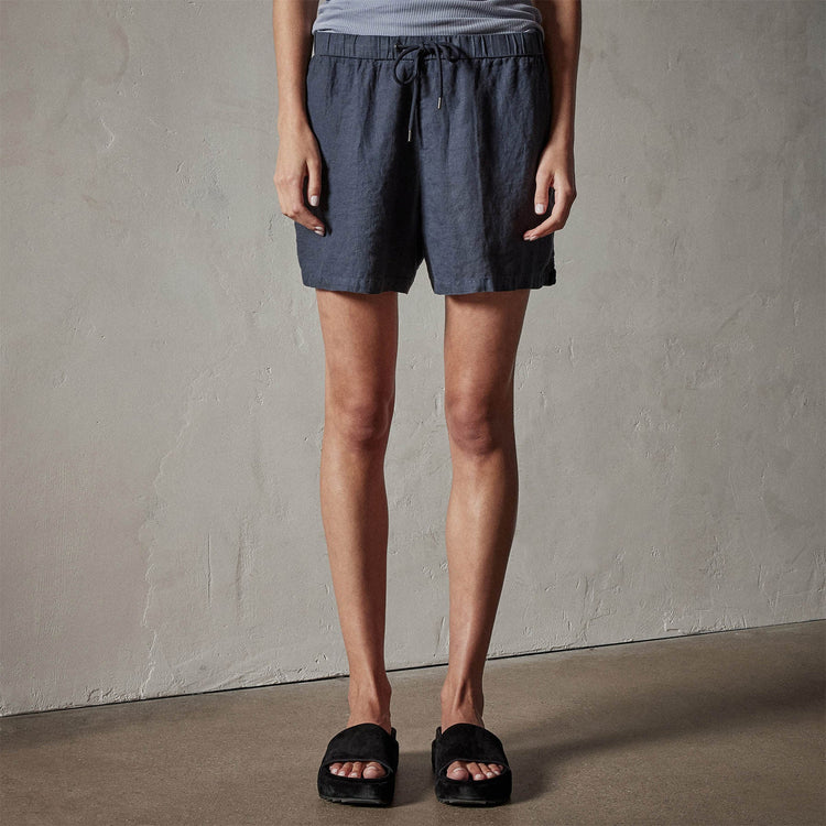Lightweight Linen Short in Blue Oil | James Perse Los Angeles