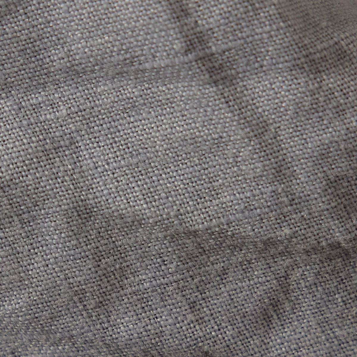 Pleated Linen Bermuda Short in Open Sky Pigment | James Perse Los Angeles