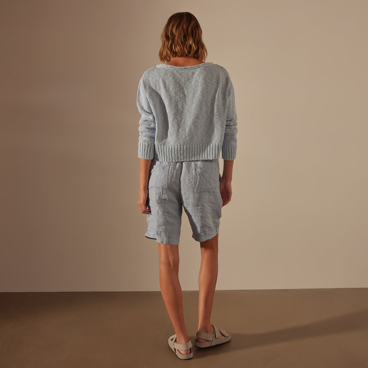 Pleated Linen Bermuda Short in Open Sky Pigment | James Perse Los Angeles