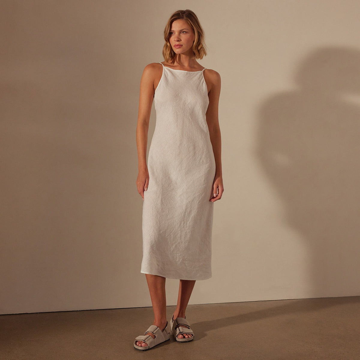 Lightweight Linen Cami Dress in White | James Perse Los Angeles