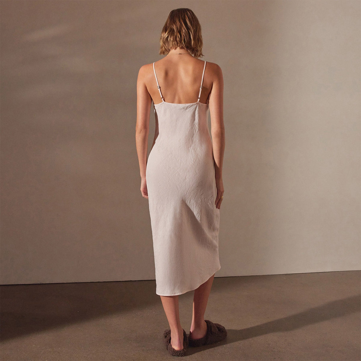 Lightweight Linen Cami Dress in Zephyr Pigment | James Perse Los Angeles