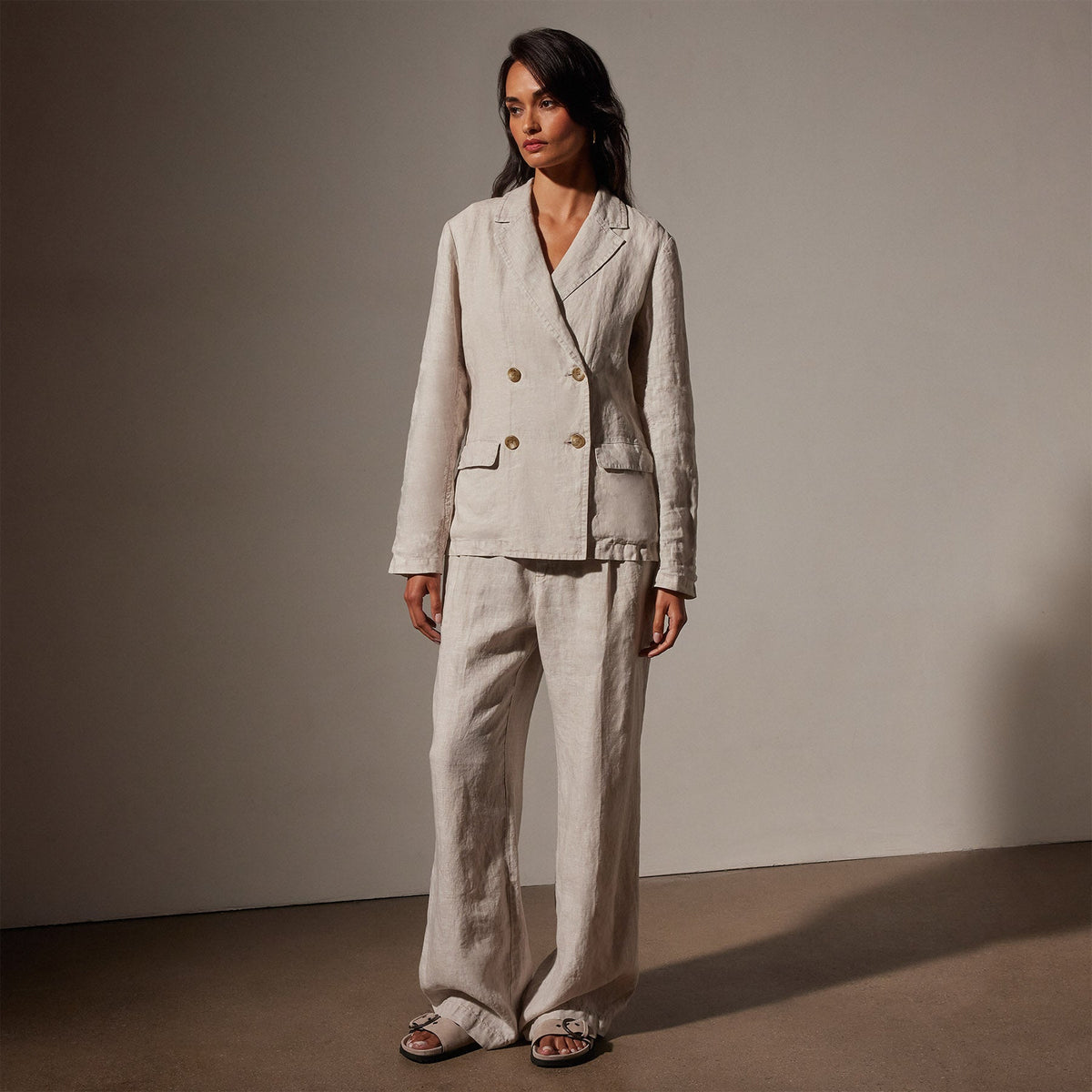 Garment Dyed Linen Double Breasted Blazer in Salt Pigment | James Perse in Los Angeles