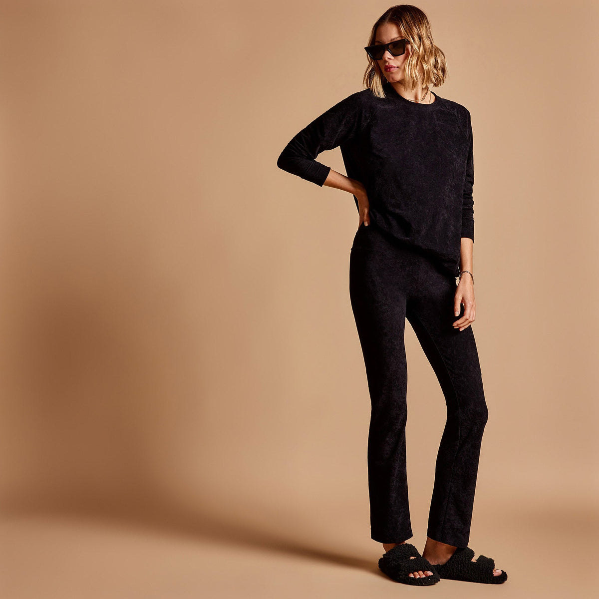 Velvet Flare Legging in Black | James Perse Los Angeles