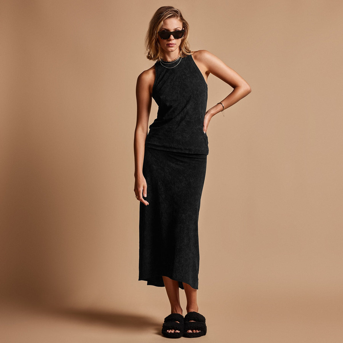 High Low Strtch Velvet Skirt in Black | James Perse Los Angeles
