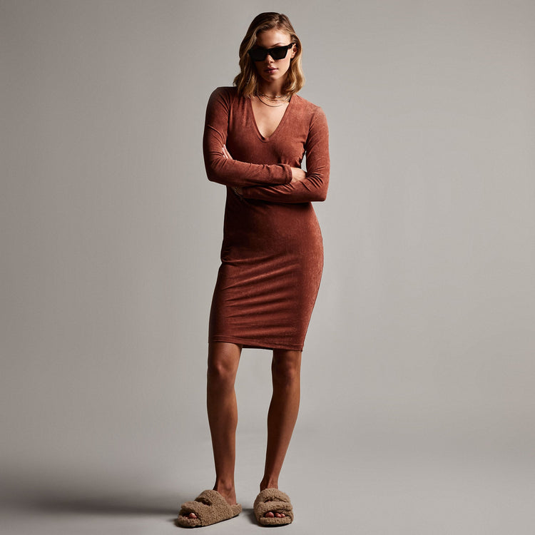 Soft Vneck Strtch Velvet Dress in Goji | James Perse Los Angeles