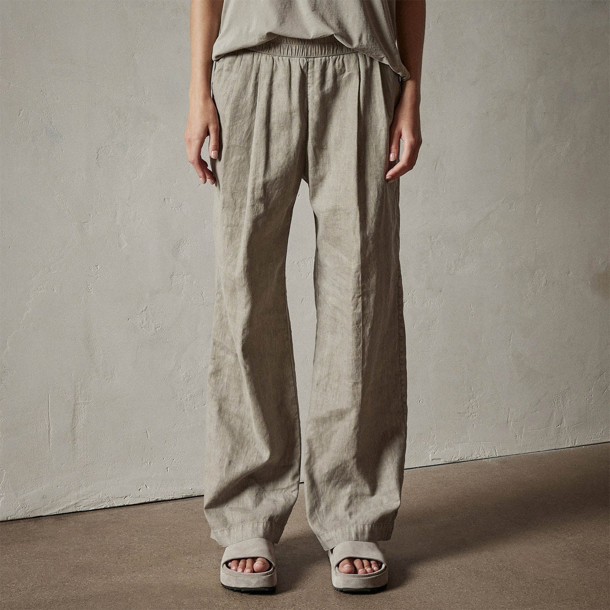 Canyon Linen Pant in Silt Pigment | James Perse Los Angeles