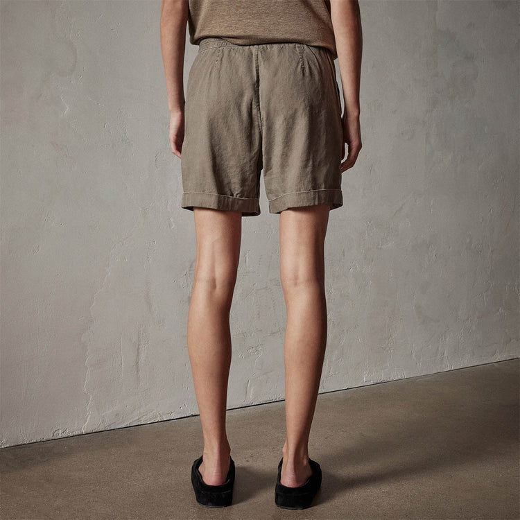 Canyon Linen Blend Short in Ammo Pigment | James Perse Los Angeles
