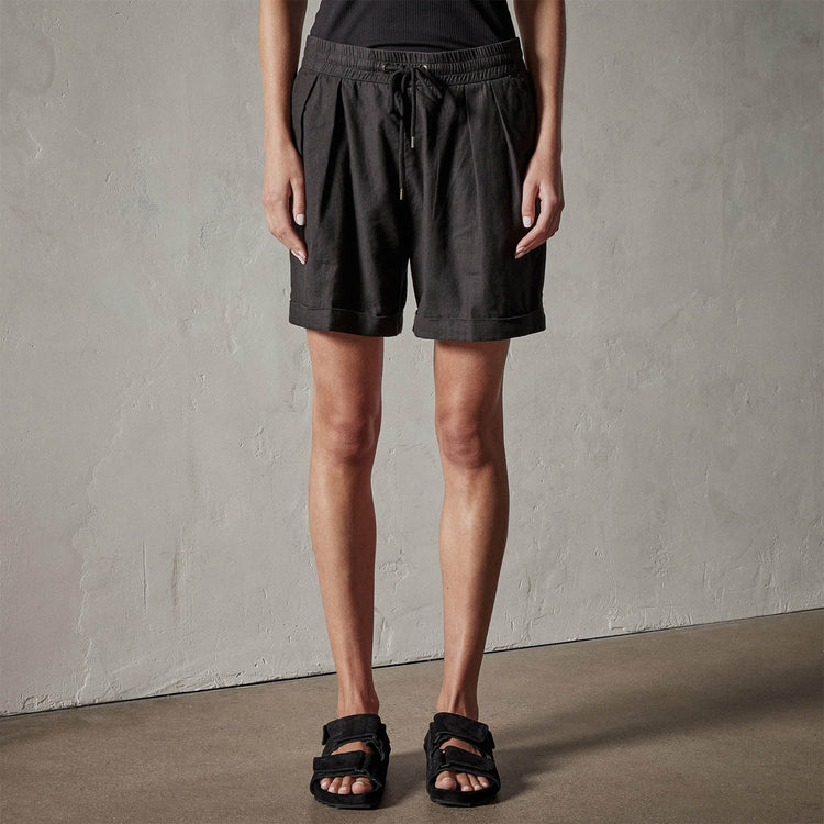 Canyon Linen Blend Short in Black | James Perse Los Angeles