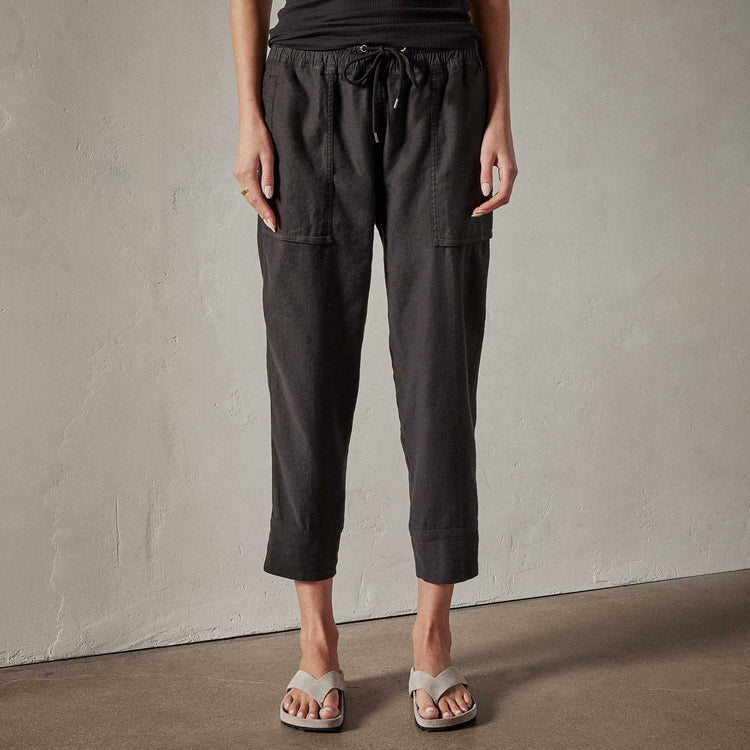 Surplus Pant in Black | James Perse Los Angeles