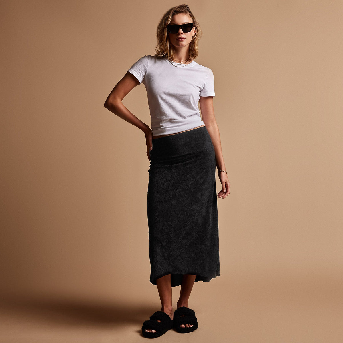 Velvet High Low Skirt in Black | James Perse Los Angeles