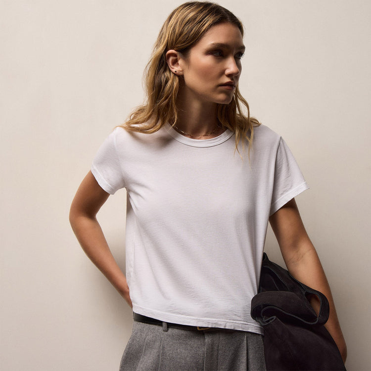 Shrunken Crew Neck Tee in White | James Perse Los Angeles