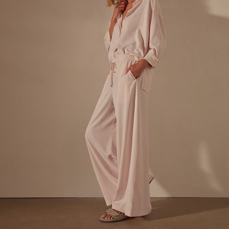 Lightweight Matte Satin Wide Leg Pant in Zephyr | James Perse Los Angeles