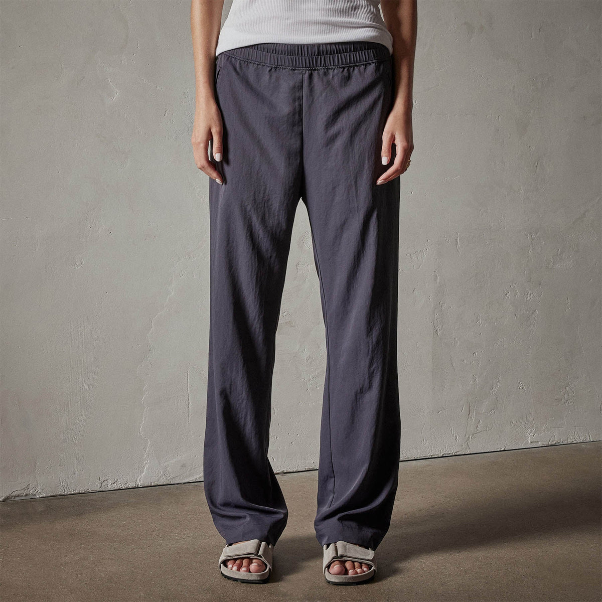 Monterey Trouser in Metal | James Perse Los Angeles