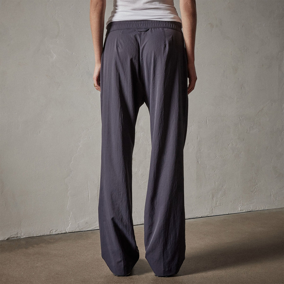 Monterey Trouser in Metal | James Perse Los Angeles