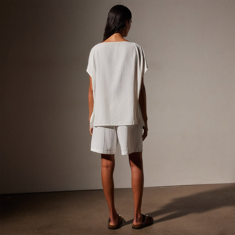 Lightweight Matte Poly Shell Top in White | James Perse Los Angeles