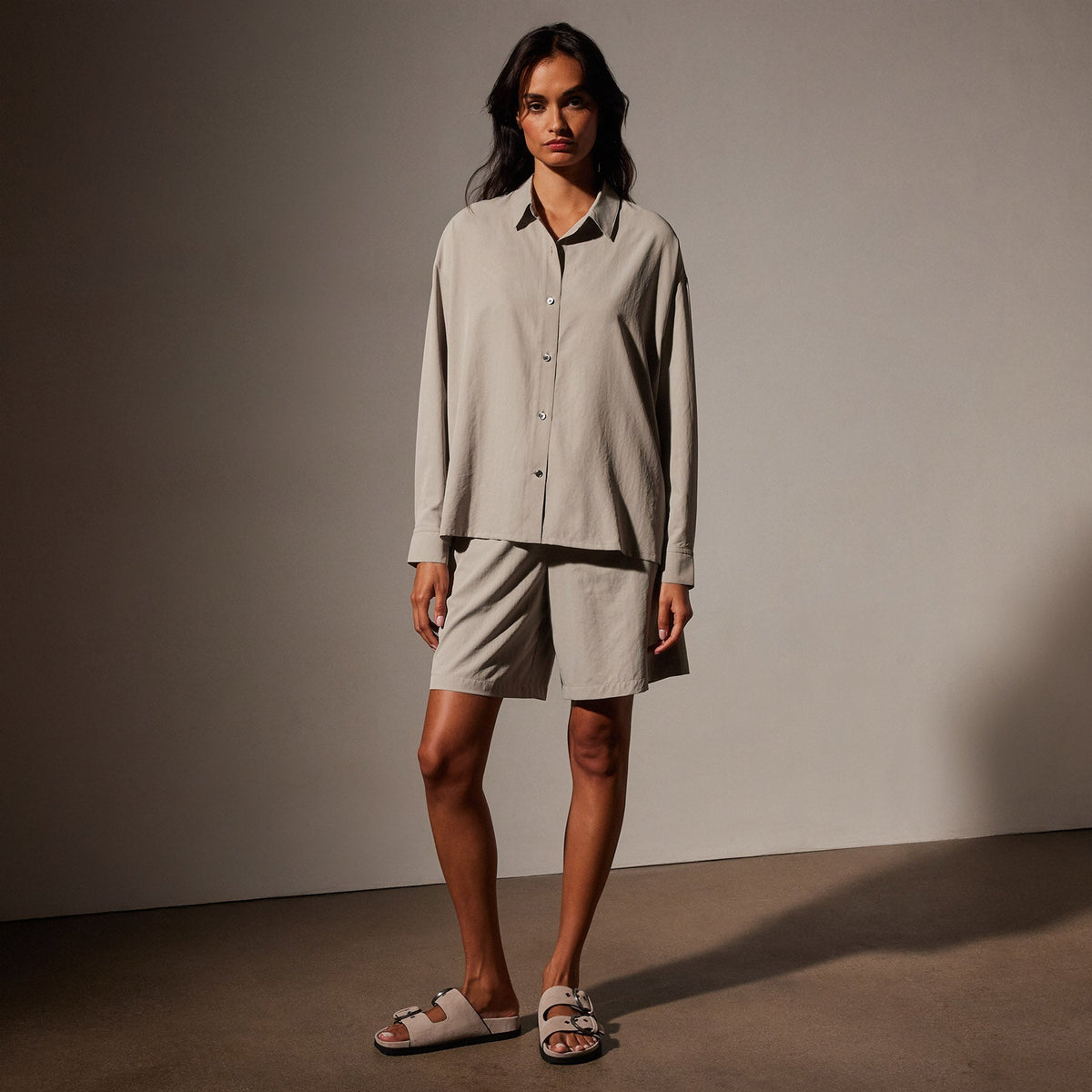 Lightweight Matte Satin Fluid Shirt in Mineral | James Perse Los Angeles