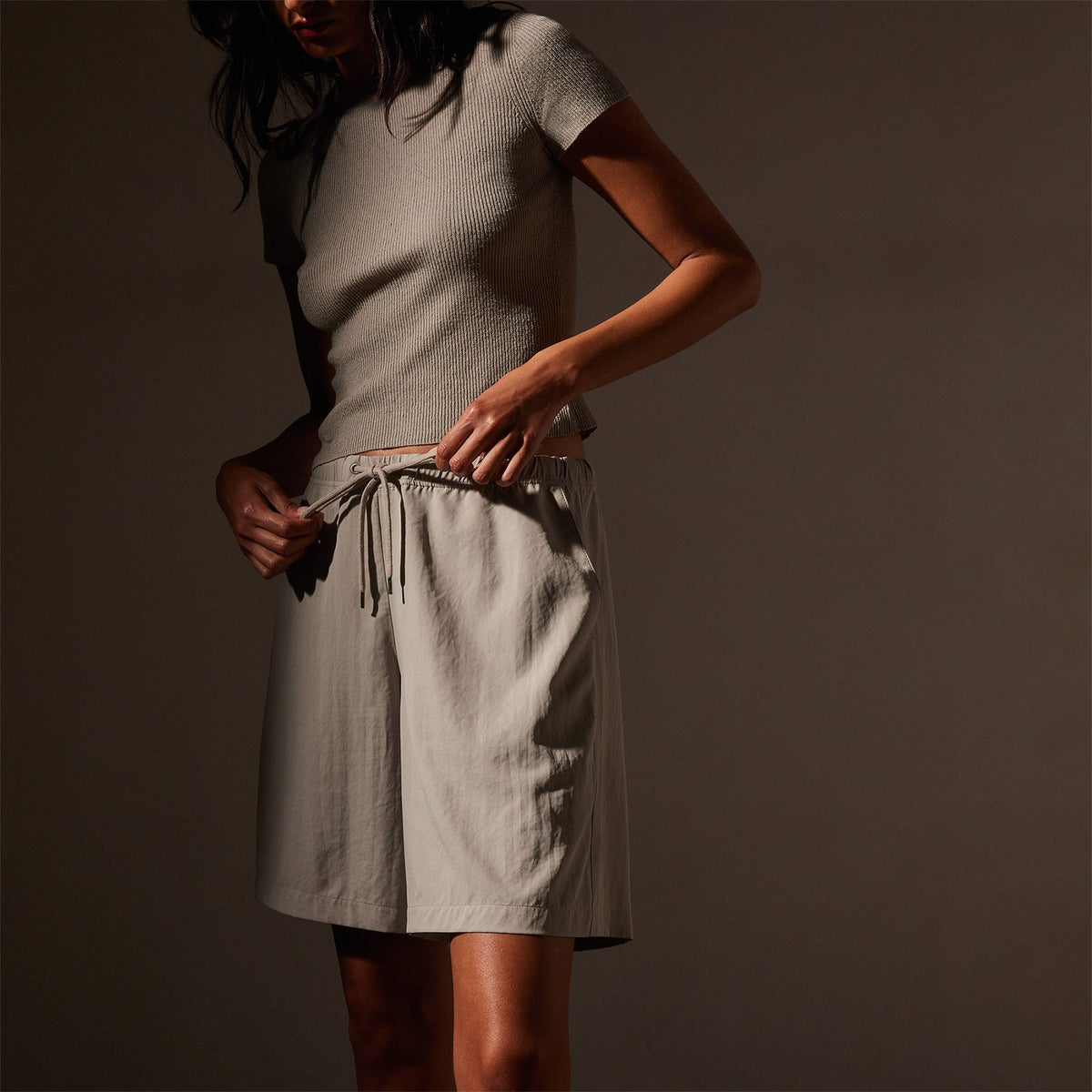 Lightweight Matte Sateen Short in Mineral | James Perse in Los Angeles