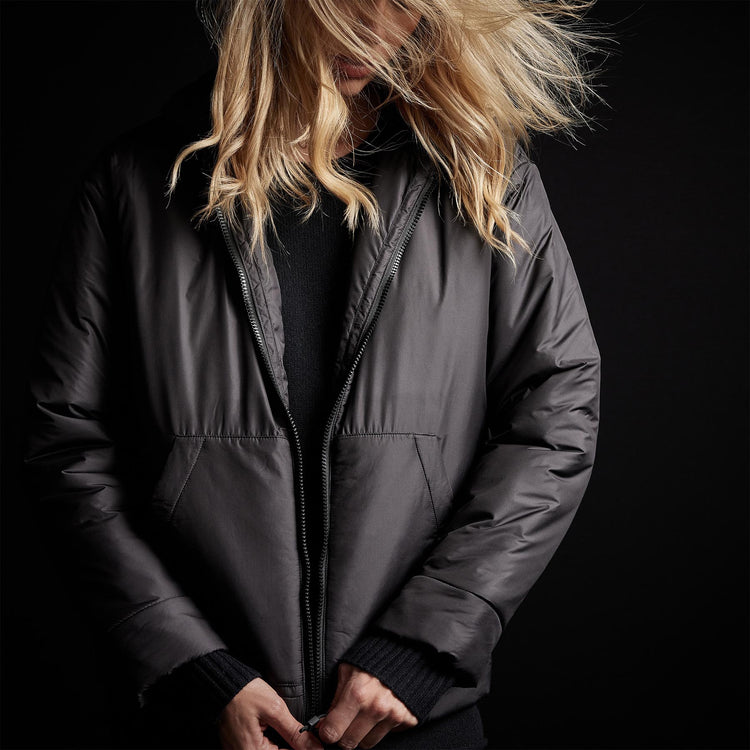 Insulated Zip Front Hoody in Black | James Perse Los Angeles